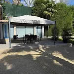 Quinta Palmeiras Villa *