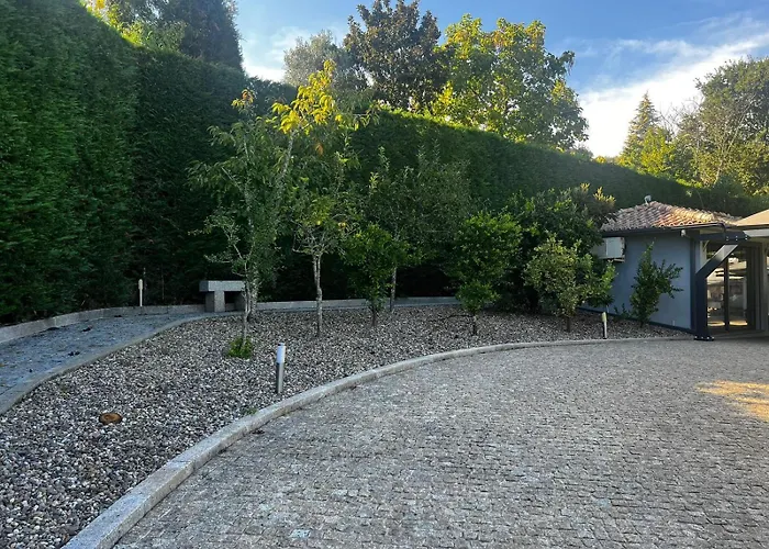 Quinta Palmeiras Villa *