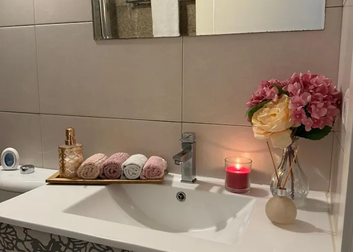 Quinta Palmeiras Villa *